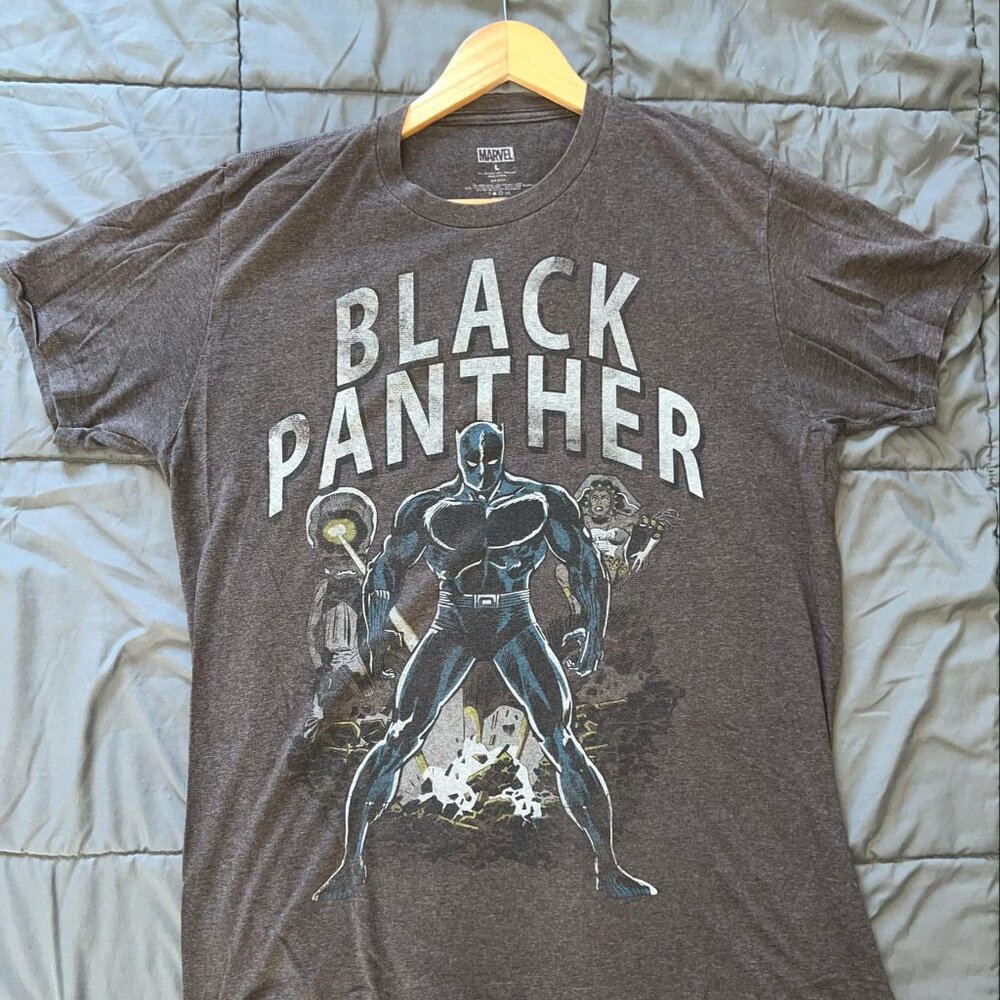 Old Navy Men's Black Panther Marvel Old School Graphic Style T-Shirt